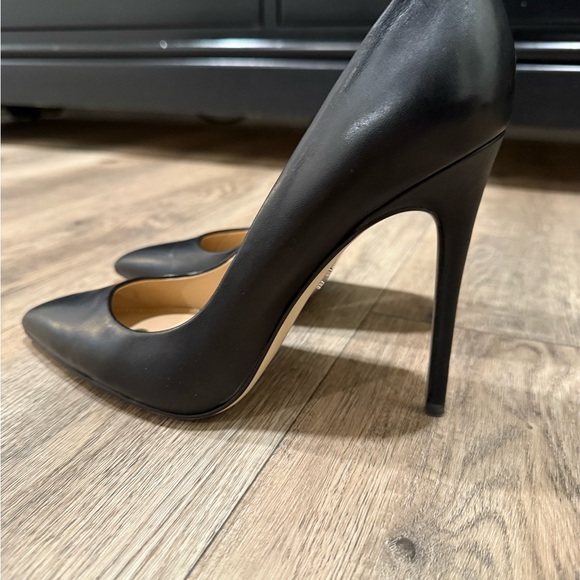 Elegant Black Stiletto Heels - Picture 3 of 6
